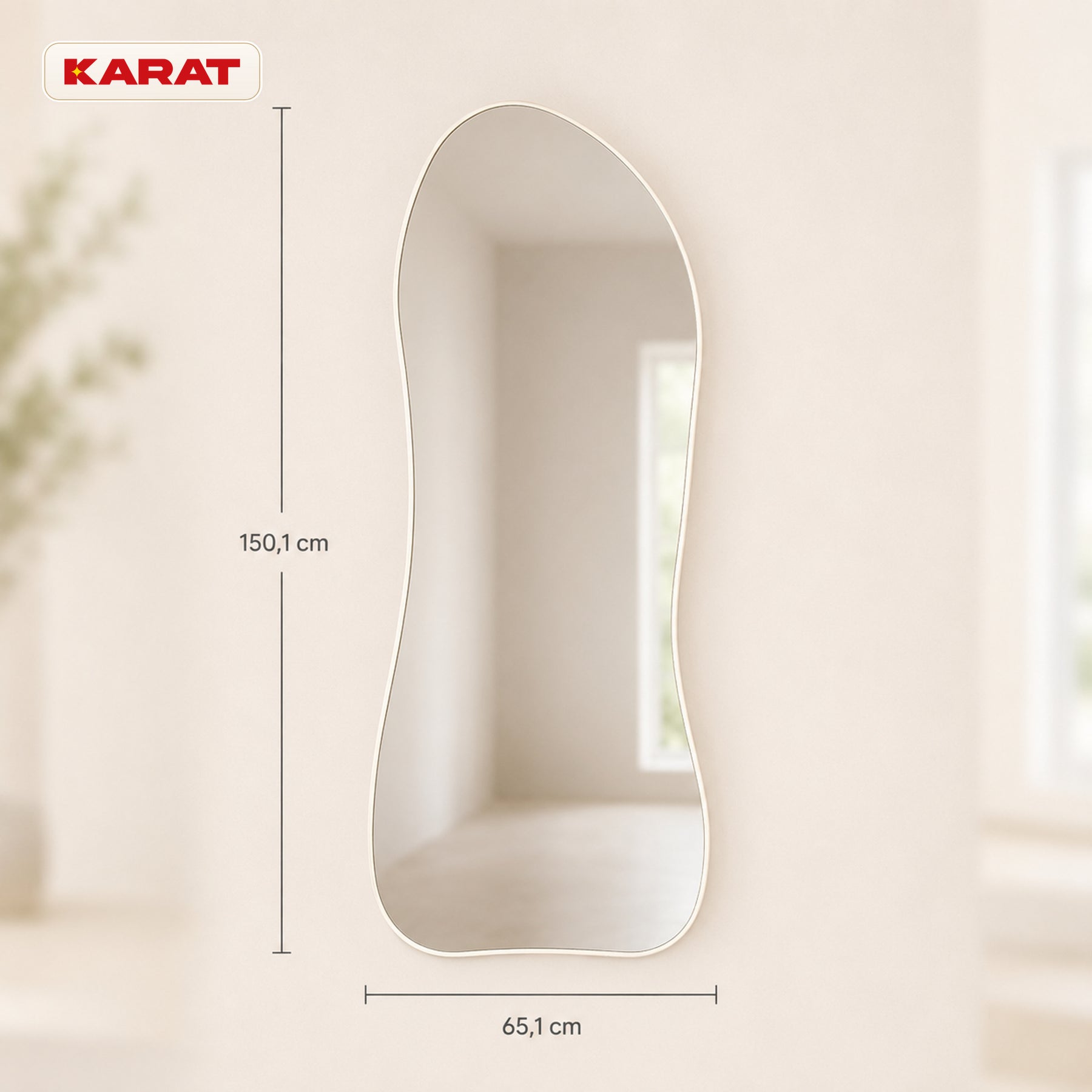Miroir sur pied Mila | Miroir mural organique avec cadre en aluminium blanc crème | 65 × 150 cm