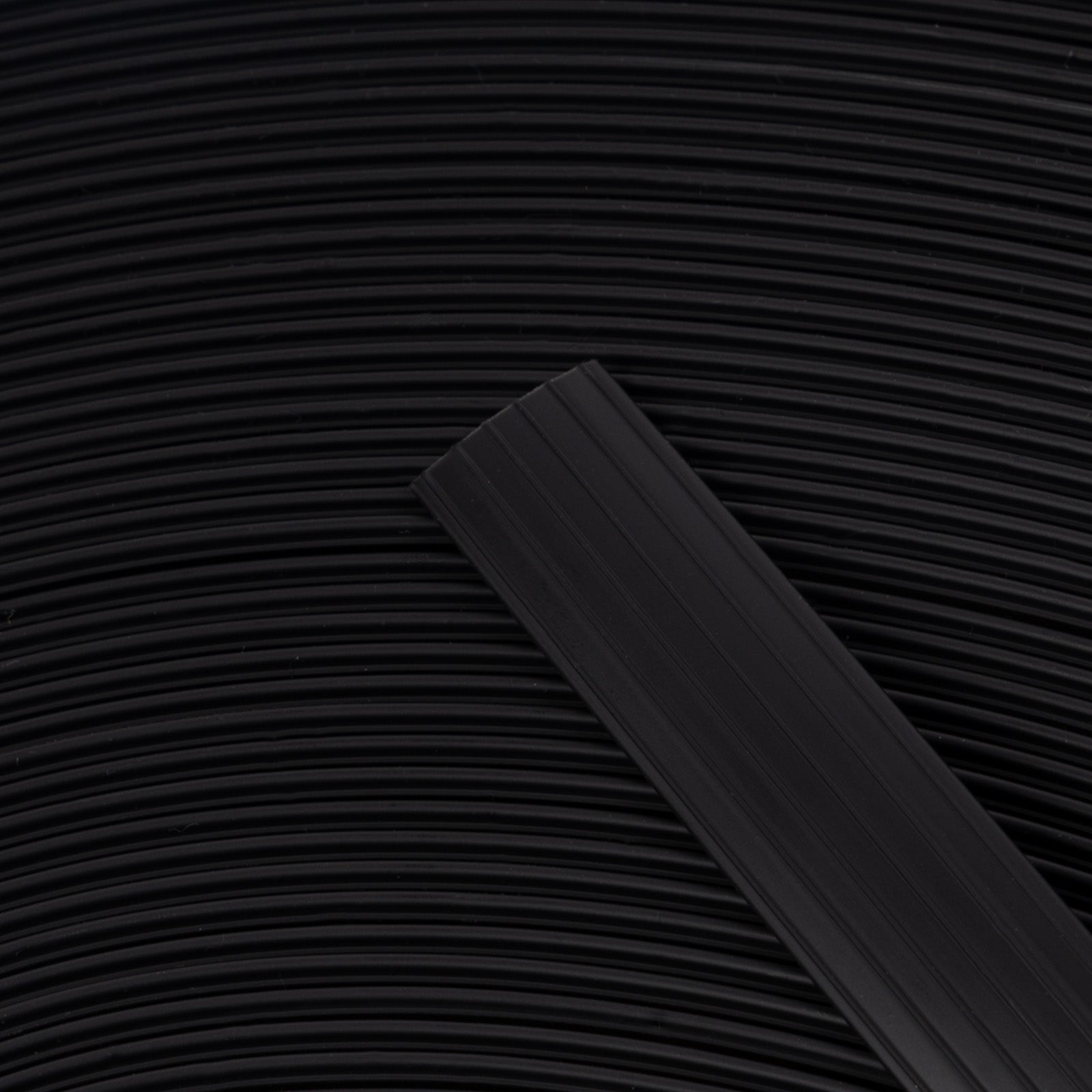F3_Noir